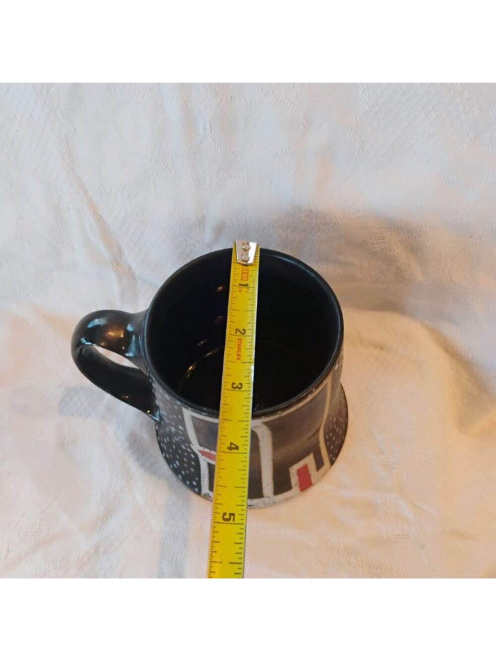Handmade Black White Red Speckled Geometric Wide Bottom Mug 14 oz Artisan Signed - Picture 6 of 9